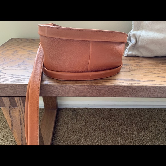 Madewell Sydney crossbody bag in burnished camel - Picture 3 of 7